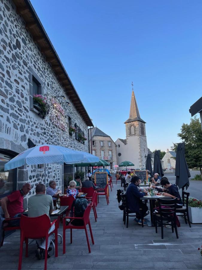 Auberge Du Cezallier Montgreleix Ngoại thất bức ảnh